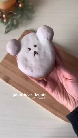 polar bear donuts w chocolate 🐻‍❄️ #fyp #donuts #bake #FoodTok #holiday #Recipe #baking 