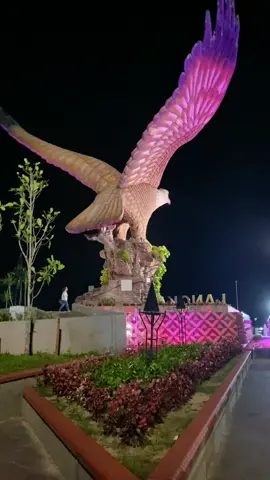Dataran Lang #langkawi #langkawiisland #langkawiislandmalaysia #dataranlang #dataranlanglangkawi #fyp #fypシ #fypage #travel #malaysia #malaysiatiktok 