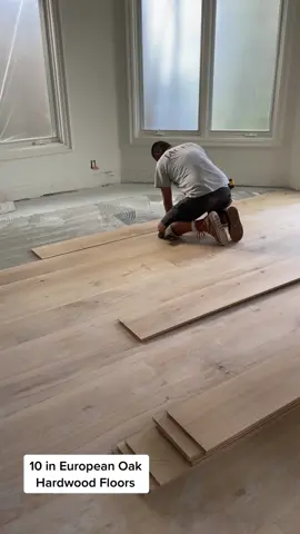 Installing 10in unfinished European oak #europeanoakflooring #oakflooring #wideplankflooring #hardwoodflooring #flooringinstaller 