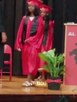 She bolddd asf and I love it💯🔥##graduation##edit##getrackz##viral##unlockmylikes##fyp##foryou##foryoupage