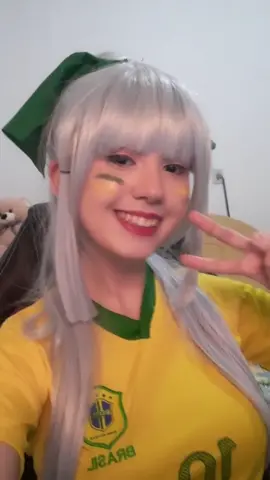 Mostrando um pouquinho da minha brincadeira de misturar o #cosplay da #kamisatoayaka com a #copadomundo  Espero q gostem 🥰  #genshincosplay #hovoverse #genshin #GenshinImpact #cosplaygirl #ayakagenshinimpact #ayakakamisato #ayakacosplay 