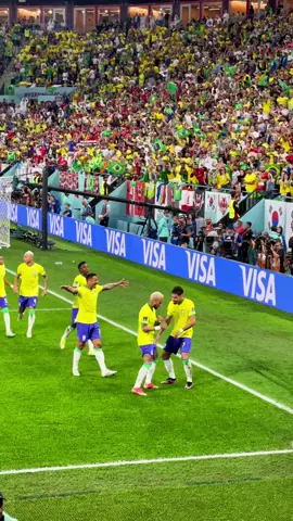 Lucas Paquetá with the final goal for Brazil!! Love the teams celbrations and dancing - they sure were having fun!! #brazilvssouthkorea #lucaspaquetá #goal #worldcup2022 #futbolcelebration #brazilcelebration #brazil #southkorea #stadium974 #futbol #neymar 