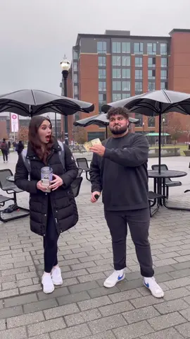 Asking college students to guess my weight 🤣🤔 #fyp #viral #explore #ohio 