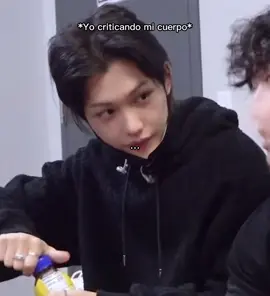 No deja criticar bien 😒#minovioyyo #felix #hyunlix #hyunjin #fyp #tiktokponmeenparati 