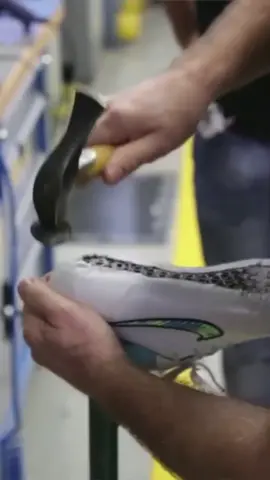 Creating Football Shoes 😍👟⚽ #howitsmade #nikefootball #thepitchfootball #howto #footballshoes #soccerboots #botasdefutbol