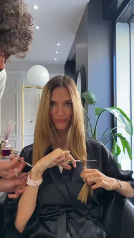 Mom cut but make it cool 😎 #haircut #mum #haircolor #hairvideos #funny #viral #tiktok #milano #hairdresser #tagliocapelli 