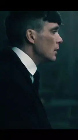 É so fingir..  #shelby  #foryou #peakyblinders #triste #depre #fypシ #tipografia #viralvideo #status #cansado 