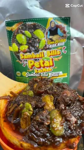 *Sambal bilis petai kaknab* tumpang lalu sat.. Ada yang belum try ke?😘🔥 rasa limpahan bilis digabung dengan petai perghh memang membangkitkan selera..wajib menambah nasi tau🤤 #readytoeat  #sambalserbaguna  #ordertekanbegkuning 