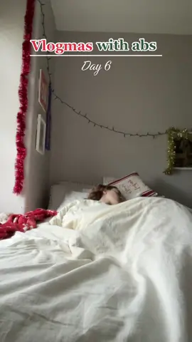 Day 6!!! Mom if you see this the care package melted my heart ❤️ #vlogmaswithabs #redheadbeauty17 #collegelifewithabs #christmasincollege #finalsweeks 