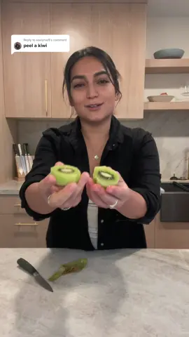 Replying to @kaelynie5 next level: kiwi #LearnOnTikTok #food #storytime #foodhacks #fruit #kitchen #wlw 