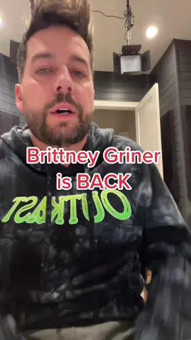 #brittneygriner is back on US soil. #WNBA season starts may 6
