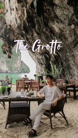 ร้านอาหารใต้ถ้ำ วิวทะเลอันดับโลกกก สวยหลักล้านแบบนี้ ราคาอย่างที่ทุกคนคิดเลยค่ะ แพงตะโกน!! #tiktokพาเที่ยว #ถ่ายไงก็สวย #tiktokuni #ถ่ายไงได้งี้ #นักรีวิว #ทริปหน้าหนาว #ที่พักกระบี่ #เที่ยวไทย #กระบี่ 