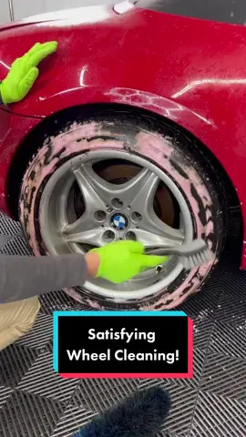 Satisfying BMW Wheel Cleaning! #wddetailing #detailing #CleanTok #carcleaning #fyp #asmr #cardetailing #satisfying #pressurewashing #oddlysatisfying #trending #bmw 