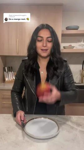 Replying to @babywitchnugget level 6: mango #foodtiktok #mango #foodhack #lgbt #wlw #lgbt🌈 #middleeastern 