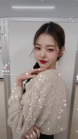 Diamonds and 🍒🐰 #IVE #아이브 #JANGWONYOUNG #장원영 