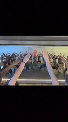 This song does things to me. #toddwilliamsonchoreography #choreo #rih #dancers 