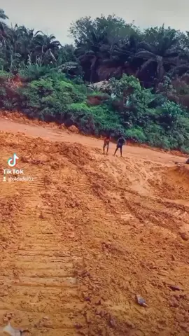 tombok lah dapat duit aku🤣🤣🤣