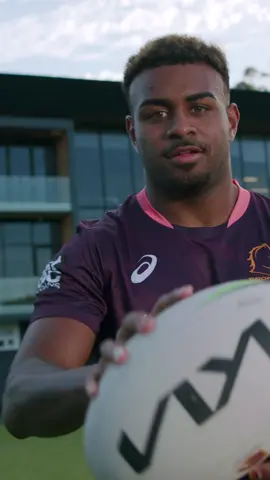 . @Ezra Mam and Oates looking good for another massive year in the new 2023 Broncos jersey. #brisbanebroncos #nrl #transition #football