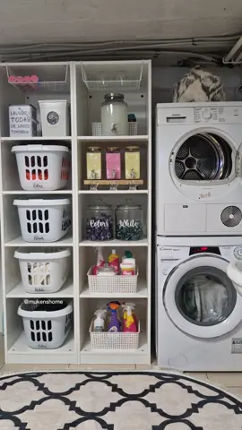 Who said laundry had to be boring? 🧺🥰  #laundryday #laundryroom #laundrytime #laundrydetergent #laundryroomorganization #laundrybasket #laundryasmr #buanderie #buanderieroom #rangement #organisation #organizationideas #düzenvideoları #çamaşırodası #çamaşırmakinesi #pourtoi #organisationmaison #keşfettennn #foryoupage #fypシ 