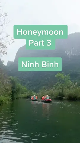 The Tam Coc river has its own wifi?!#honeymoon #vietnam #travel #CapCut 