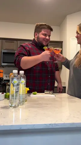 we’ve got our bartender mixing up something so good with @sparklingice  lemon lime. #sparklingiceattheholidays #sponsored #GenshinImpact33 #holidaycocktail 