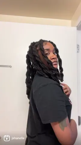 IG: @ jshanelle for more tutorials ✨ #locstyles #loctiktok #loctician #thicklocs #locbae #ropetwist #noretwistjuststyle #locsjourney #locstylesforwomen #jumbotwist #locdnloaded 