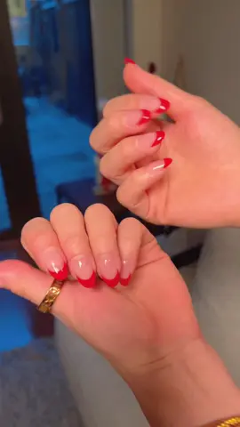 Holiday nails ❤️ #nails #christmasnails #nailart #rednails 