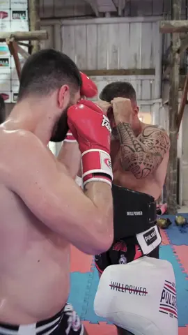 Por isso, padrão é importante e assim dando função às variações. #muaythai #mma #muaythaifighter #rangelfarias 