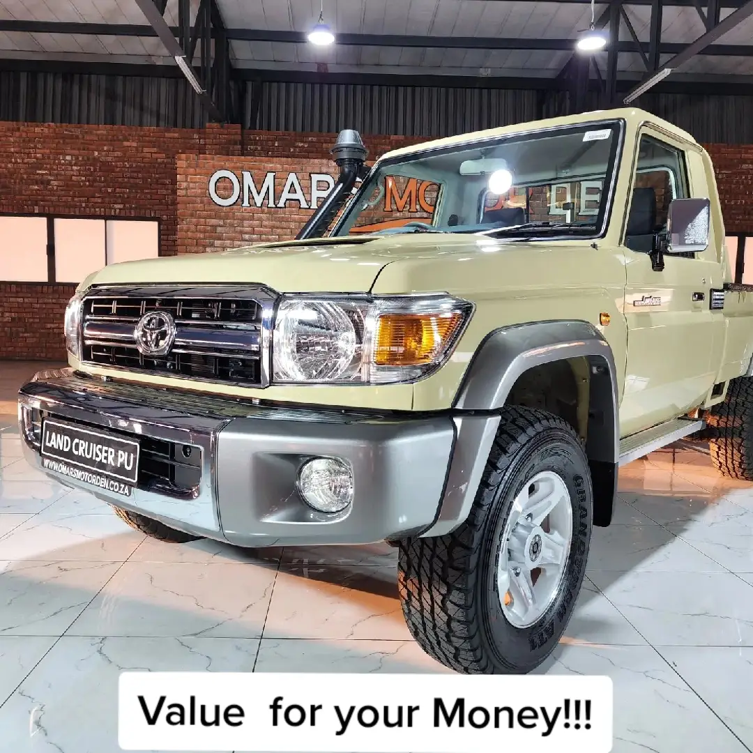 As little ar R19 800 p/m you can get this superb brand new 2022 Toyota Land Cruiser  4.5 litre D V8. that includes a 4 years/ 90 000km service plan. just call or whatsapp 063 643 7627. #omarsmotorden #toyotalandcruiser 