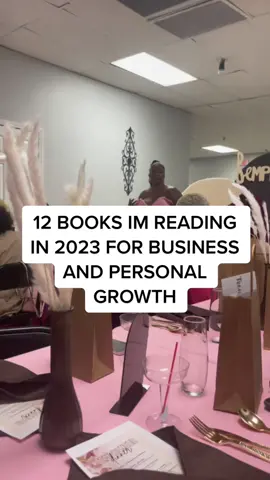 Preparing myself for a healthy 2023 #bookworm #personalgrowth #mominbusiness 