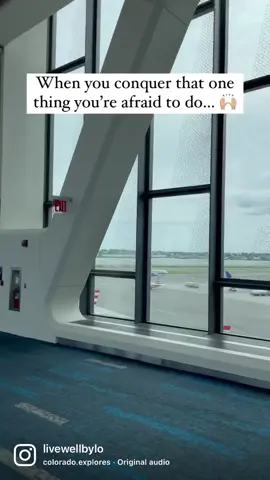 Have flown with her by myself 4x now and the confidence has 📈 #momtok #MomsofTikTok #momlife #traveltiktok #travelingwithkids #fyp #momswhotravel #travelingwithbabies  #babytok 