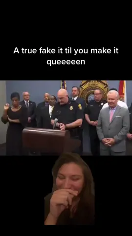 Obsessed with her #signlanguage #fakeittillyoumakeit #queenenergyonly  #greenscreenvideo 