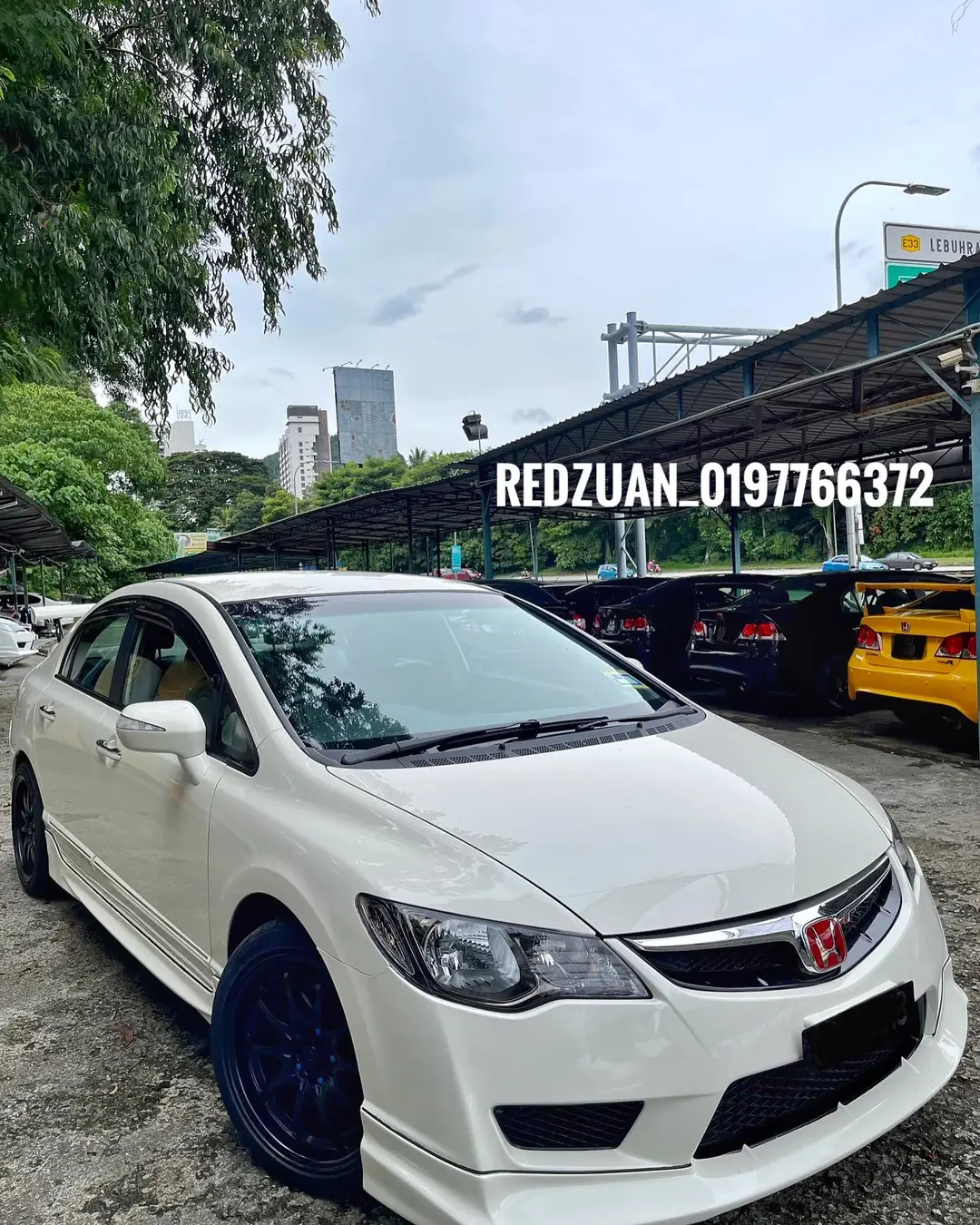 Mesti ramai minat putih kan ad lgy siap stock ni ‼️PROMOSI AKHIR TAHUN‼️ ‼️READY STOCK‼️ ‼️BOLEH LOAN‼️ ‼️QUALITY FIRST‼️ ‼️BEBAS BANJIR@EXCIDENT‼️ 🔥😍 HONDA CIVIC  FD  1.8 (A) SL TYPER R😍🔥 *** 100% YEAR MADE 2011REG.2011** ~New paint champion white colour ad crystal sekali😍 ~Fd 1.8 auto ~ 17'' New Alloy Sportrim (CE28) ~ 100% Acc Free ~leather seat  ~ 1 Careful Owner Only ~full new emblum depan sampai belakang ~mufler exzos titanium🫦 ~ Full TYPER R Bodykit material PP ~ 4 Brand New Tyre ( 100% New TYRE) ~ Original Like New Leather Seat ~ Very Clean & Perfect Interior ~ Powerful i-Vtec Engine ~ Smooth Engine & Gearbox Very Well Maintained By Owner & Very Clean & Perfect Interior Minat roger wassap wan  Lain detail dtg lihat kereta nilai sendiri Hasil quality wan bgy 😃 BERMINAT WHATAPPS/CALL ☎️ Redzuan 019 - 7766372 http://www.wasap.my/60197766372/CivichampionwhiteCCW20111.8/2011 #fypシ #sipenjualfd #xyzbca #fypdongggggggg #viraltiktok #tiktokmalaysia 