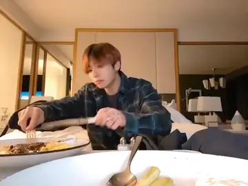 Jungkook mukbang 🥩🍚#jungkook #jk #bts #mukbang #asmr #dinner #fyp 