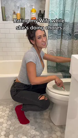I give her an overall score of 7.5 😂 #couple #couplegoals #husbandwife #comedy #wife #husband #Relationship 