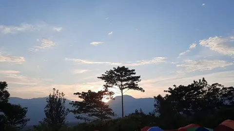 #pendakigunung #pendakisantuy #pendakislow #pendakijabar #bogor #ciawibogor #gedepangrango  #jeritmalam  #pendakimalam  #campingceria #gayatri #morning 