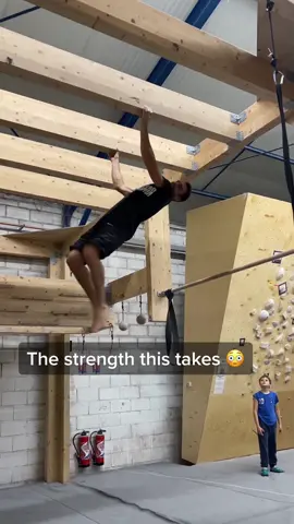 This is so impressive 😦👏 (via @Dimitri Houlès) #strength #skill #gymnastics 