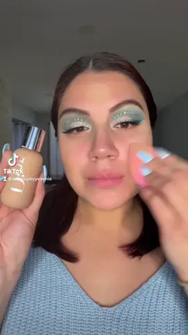 Ice Queen👑❄️❄️🧊 @dior @hudabeauty @hudabeautyshopofficial @charlottetilbury @maccosmetics @Kylie Cosmetics  @Glamlite Cosmetics @Fenty Beauty @toofaced @Benefit Cosmetics #TheRealPussinBoots #holidaymakeup #makeuptipstiktok #christmas #maquillaje #foryou #parati #parati #fyp #grwm #belleza #makeupartist #makeupvideo #makeup #motd #holiday #beauty 