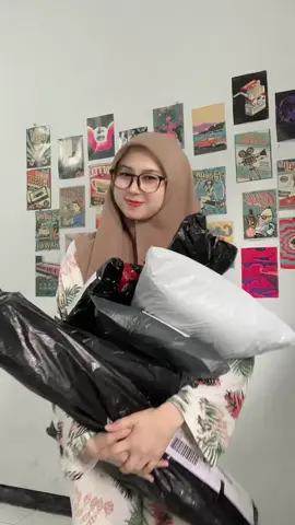 Masya Allah walaupun dulu sering ditolak sampel gratisnya tpi sekarang Alhamdulillah banget😭🥰 #pejuangflks #masukberanda 