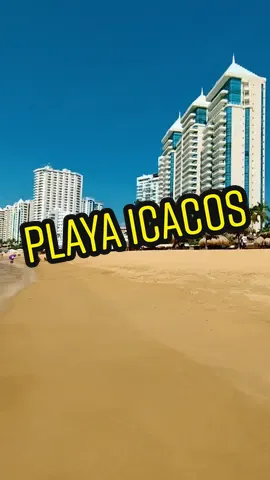 playa icacos en #acapulco 