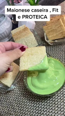 MELHOR MAIONESE CASEIRA FIT E PROTEICA DO MUNDO !  INGREDIENTES: 2 ovos cozidos ; Salsinha a gosto ; 1 dente de alho ; 1 potinho de yogurte grego -natural e  Sal a gosto . PREPARO: Bata tudo no liquidificador , está pronto ! HUMMM QUE DELÍCIA 🤤  . . . . . . #receitas #receitasfit #receitasfitness #receitasfantasticas #receitaspratododia #receitasfitness❤️🔥😁 #receitasfitfáceis #docesfitness #vidasaudavel #comidasaudavel #comidasaudavelfacil #receitinhas #dicasparaquemtreina #boaalimentação #uva #dieta #dietas #emagrecacomsaude #emagrecimentosaudavel #emagrecercomreceitas #emagrecersemsofrer #wandinhaaddams #musicawandinha #familiaaddams #wandinha #wandinhadançando #maionesecaseira #maionesecaseirafit #maionesecaseirafitness #maioneseverde #maionesecaseira #maionesedealho #fitnessgirl #vidasaudavel #wandinha #wandinhafanficedit #wandinhaaddams 