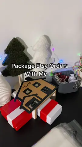 ASMR packaging : Etsy store in bio. 🎄💙 #fyp #foryoupage #packingorders #asmr #SmallBusiness 