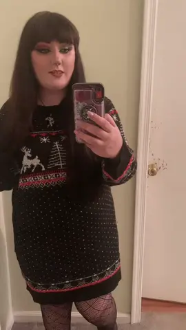 #grwm part 2 #getreadywithme #fyp #altgirl #alt #alttiktok #christmasmakeup #festivemakeup #makeup #aspiringmua