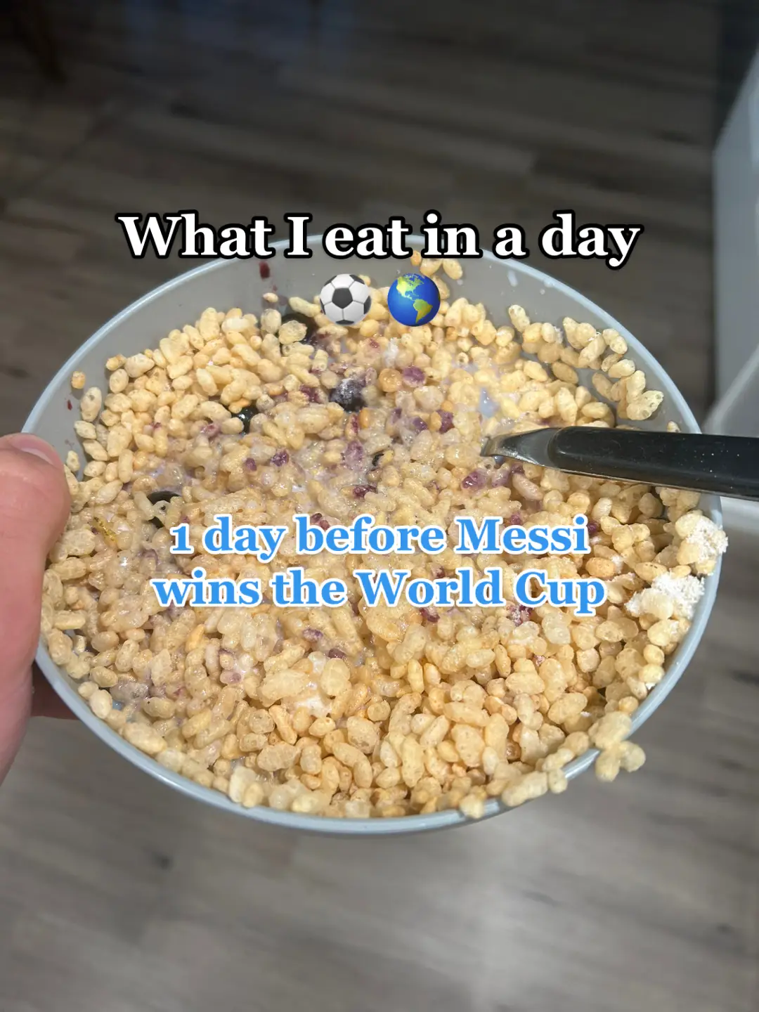 What I eat in a day. Slideshow. #whatieatinaday #messi #worldcup #football #Soccer #argentina #wieiad #everythingiatetoday #food #calories #calorietracking