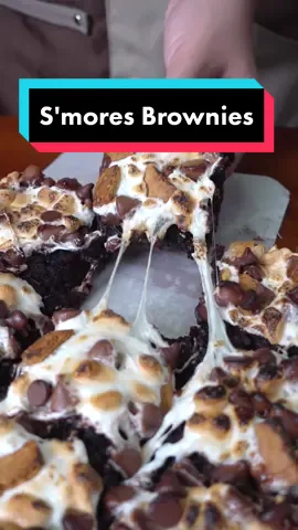 HOLIDAY GIFT IDEA if you're strong enough to not eat it yourself 😂🎄 A dessert that will WOW anyone -- fudgey brownies with crunchy graham crackers and gooey marshmallows. #EasyAsOneTwoTreats #OnlyWithMYSanGrahams #december #christmasgift #christmas #wishlist #presents #xmas #giftideas #eatschristmas #foodieph #brownies #Recipe #christmasdesserts #dessert #christmasrecipes #Foodie #food