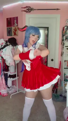 reminder that christmas is only a week away🗣🗣🗣 #christmascosplay #ganyucosplay #ganyugenshinimpactcosplay 