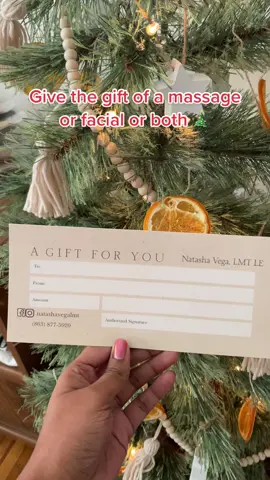 Happy holidays 🎄🎄 #smallbusinessowner #massage #facial #spaday #holidaygifts 