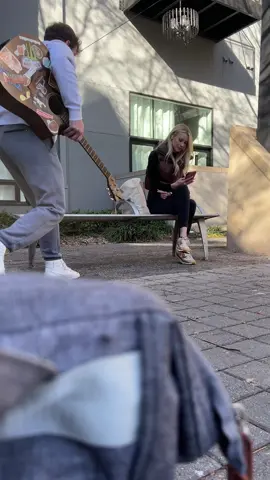 Tiktok help me find this girl 😤 #beautiful #talent #music 