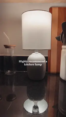 This lamp makes my kitchen so cozy in the evenings 🧺 #cozykitchen #kitchenlamp #cozyathome #cozyaesthetic #cozyhome #smallhouse #cozyvibes 