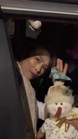 Thương chị lắm ❤️ Sợ Fan lạnh nên không lấy nón với khăn Fan tặng ❤️❤️❤️#mytam #mỹtâm #mytamfan #mytamofficial #a4mt #allformytam 